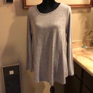 Heather gray L/S tunic